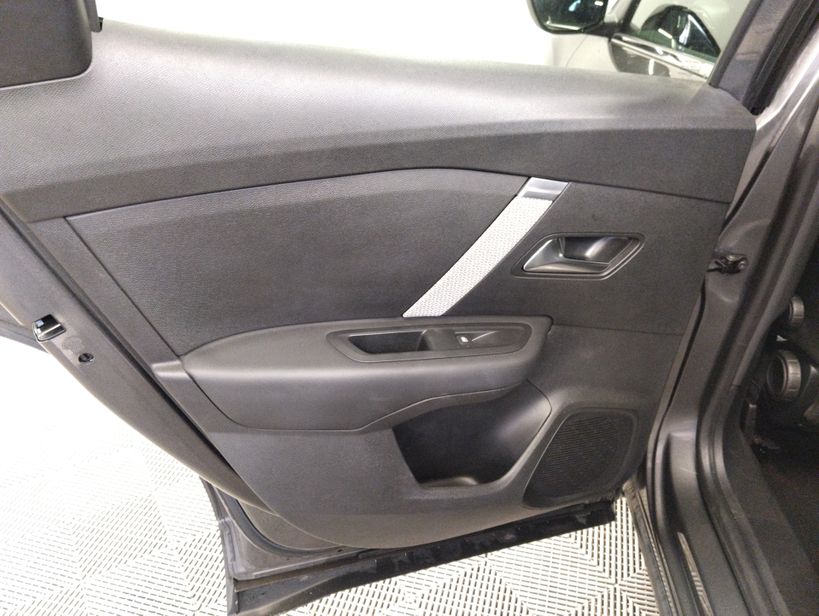 CITROEN C4 2023 - Photo n°10