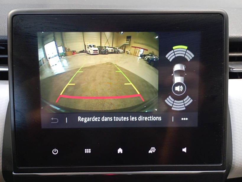 RENAULT CLIO V 2021 - Photo n°20