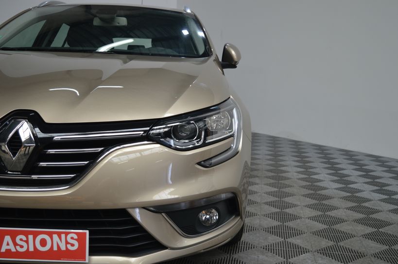 RENAULT MEGANE IV ESTATE 2019 - Photo n°8