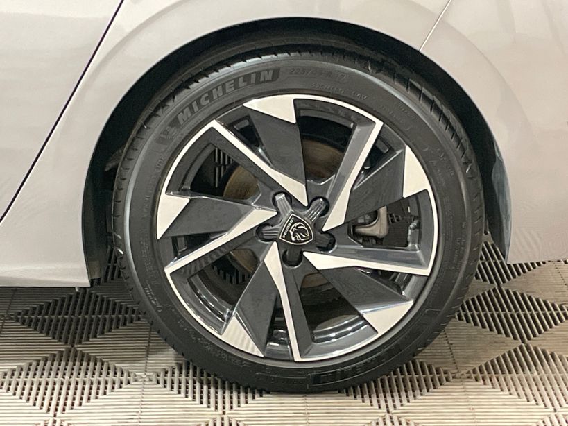 PEUGEOT 308 2023 - Photo n°24