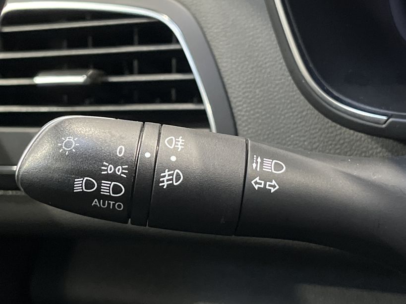 RENAULT MEGANE IV ESTATE BUSINESS 2019 - Photo n°28