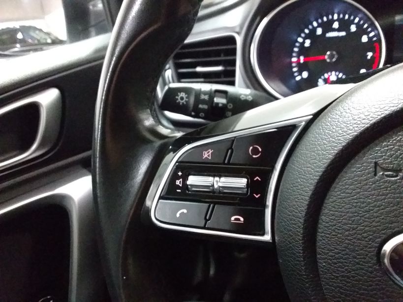 KIA CEED SW 2020 - Photo n°20