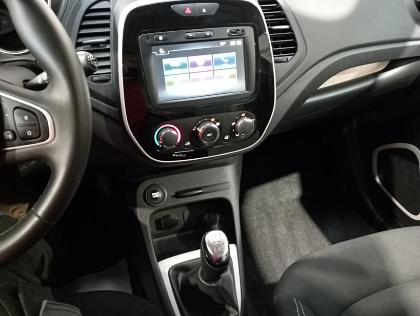 RENAULT CAPTUR 2019 - Photo n°17