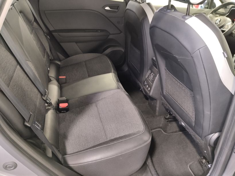 RENAULT CAPTUR 2022 - Photo n°19