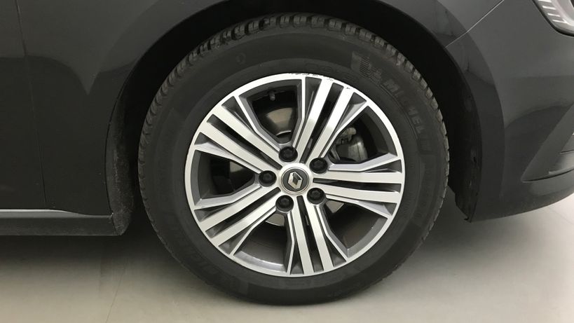 RENAULT MEGANE IV BERLINE 2022 - Photo n°31