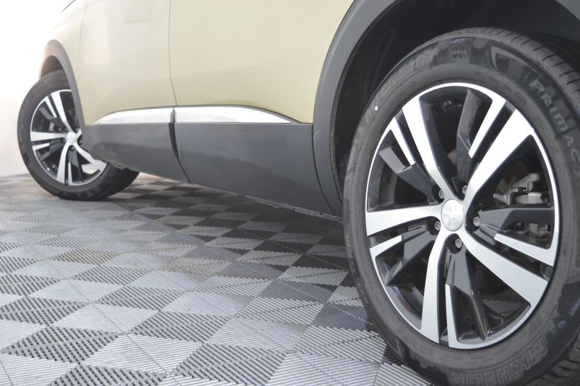 PEUGEOT 5008 2018 - Photo n°17