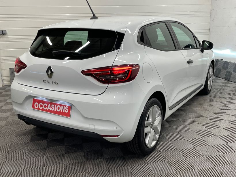 RENAULT CLIO V 2021 - Photo n°6