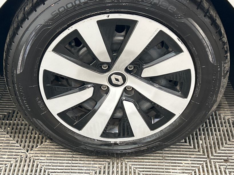 RENAULT CLIO V 2023 - Photo n°14