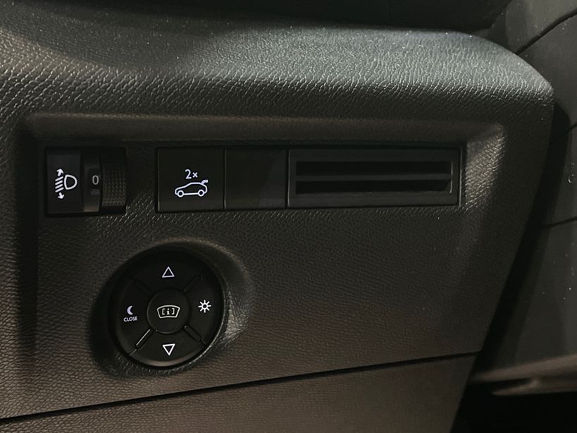 CITROEN C4 X 2023 - Photo n°40