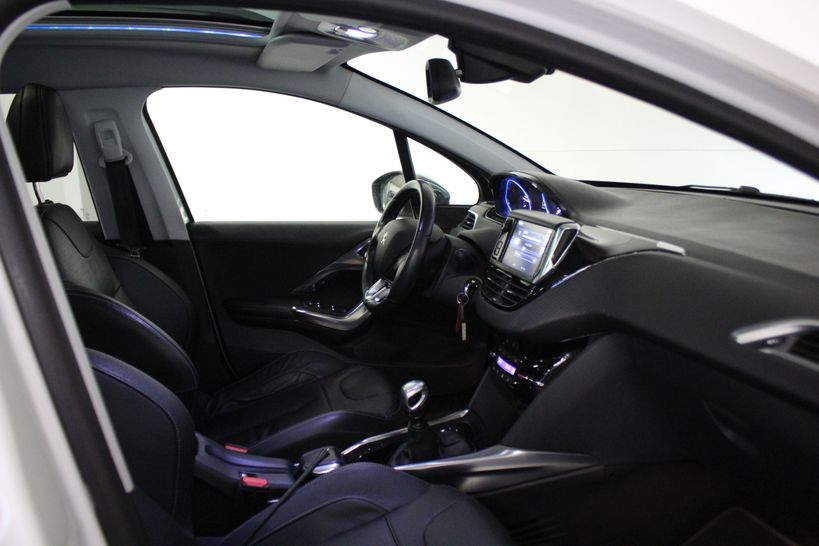 PEUGEOT 2008 2015 - Photo n°6