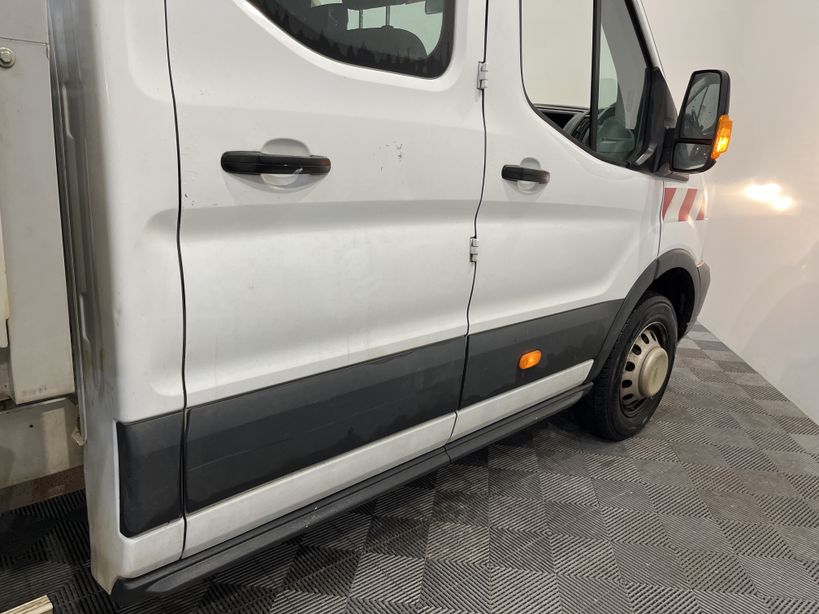 FORD TRANSIT CHASSIS DOUBLE CABINE 2019 - Photo n°15