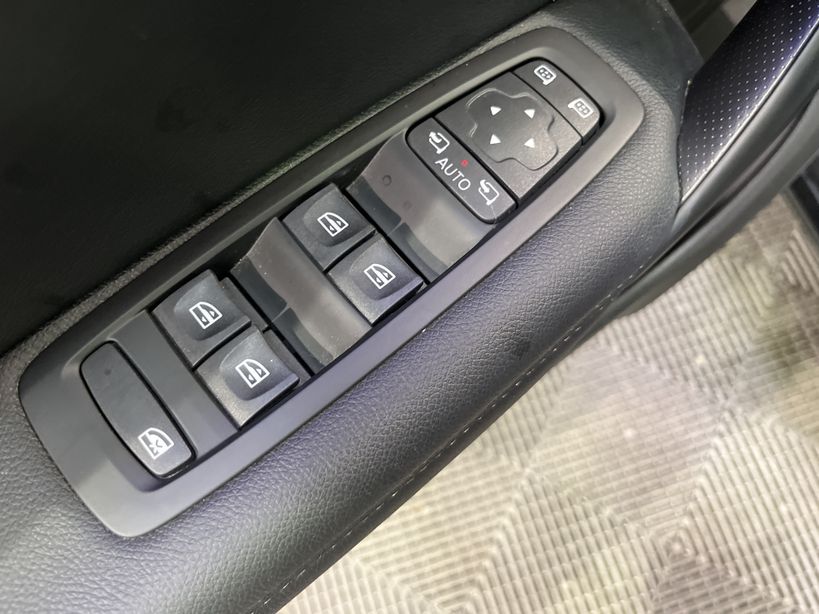 RENAULT MEGANE IV ESTATE 2021 - Photo n°34
