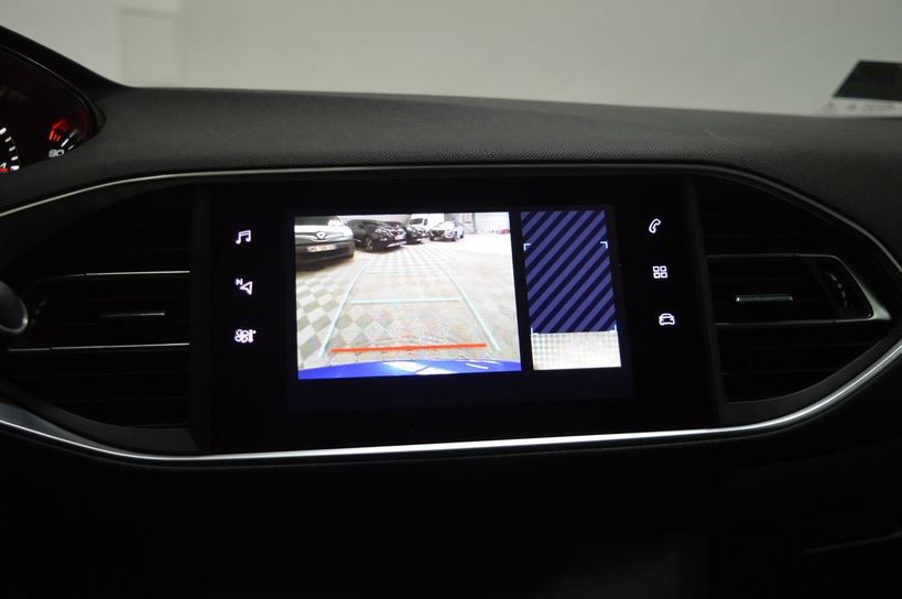 PEUGEOT 308 2020 - Photo n°14