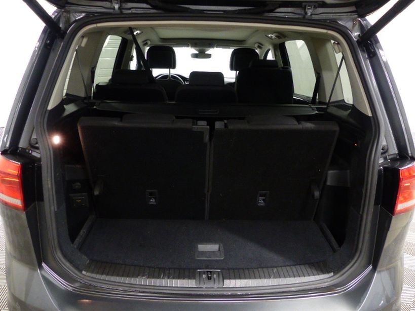 VOLKSWAGEN TOURAN 2017 - Photo n°11