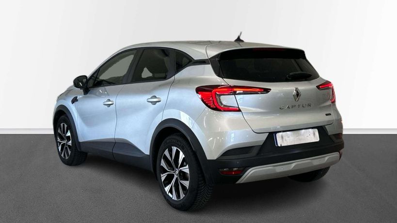 RENAULT CAPTUR 2023 - Photo n°7