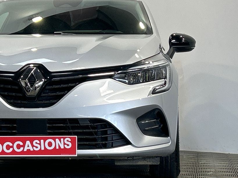 RENAULT CLIO V 2023 - Photo n°7