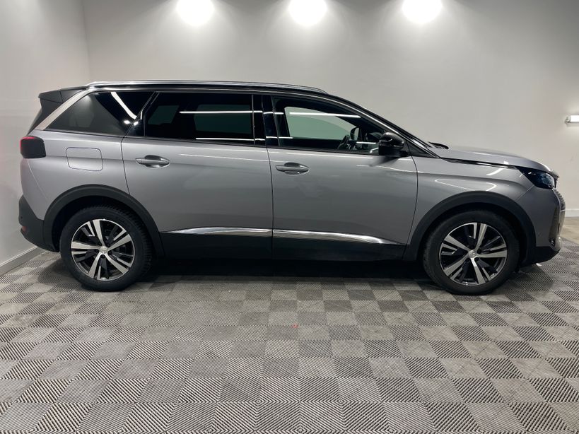PEUGEOT 5008 2023 - Photo n°4