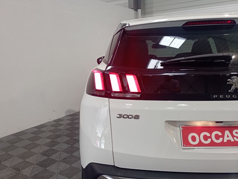 PEUGEOT 3008 BUSINESS 2019 - Photo n°10