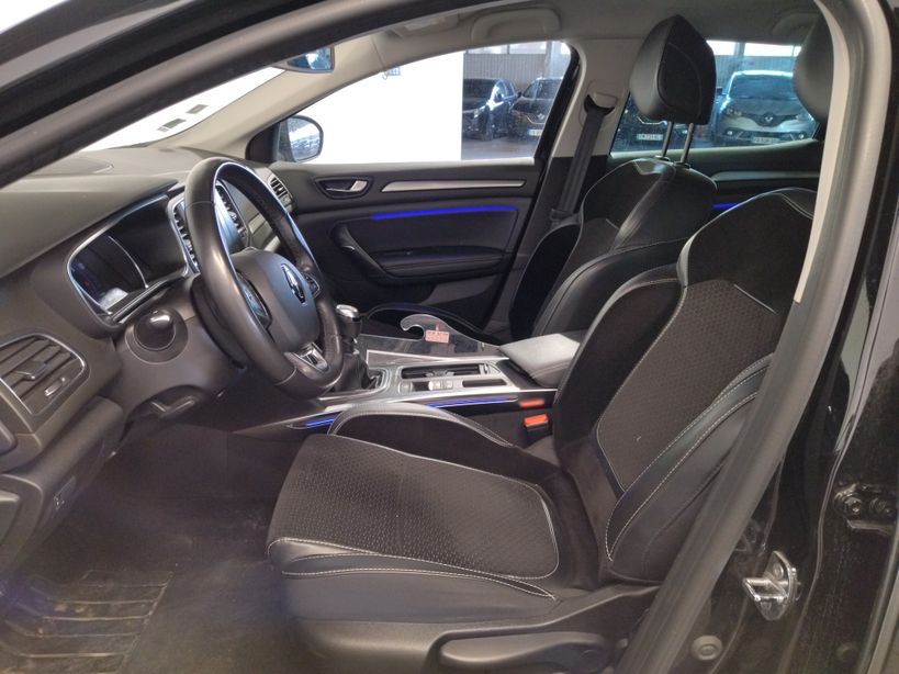 RENAULT MEGANE IV BERLINE 2020 - Photo n°11