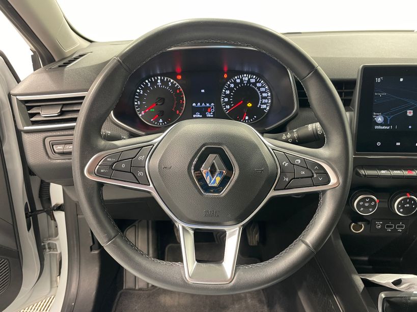 RENAULT CLIO V 2021 - Photo n°11