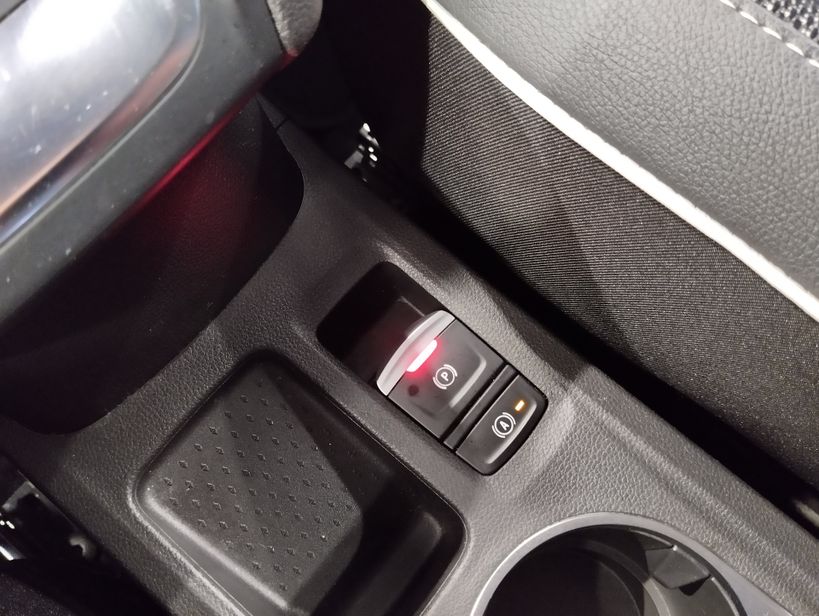 RENAULT CAPTUR 2022 - Photo n°14