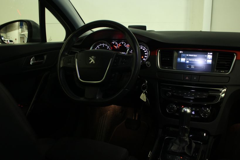 PEUGEOT 508 RXH 2015 - Photo n°8