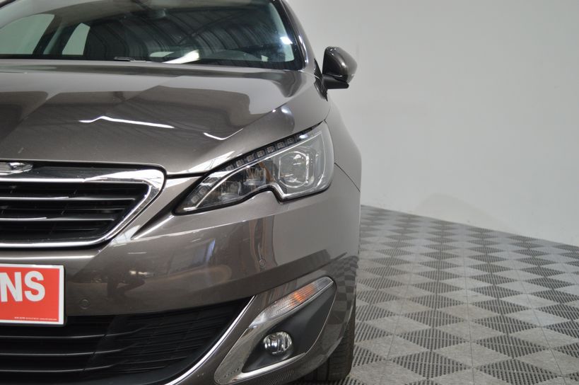 PEUGEOT 308 2014 - Photo n°8