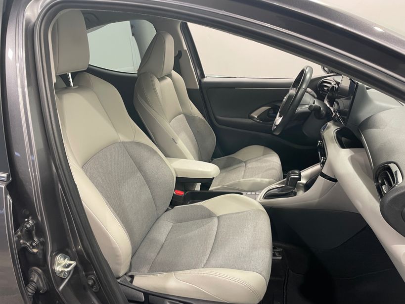 TOYOTA YARIS HYBRIDE MY21 2022 - Photo n°32