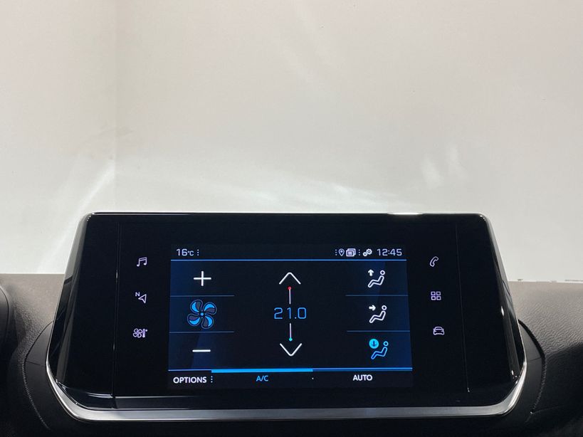 PEUGEOT 208 2023 - Photo n°15