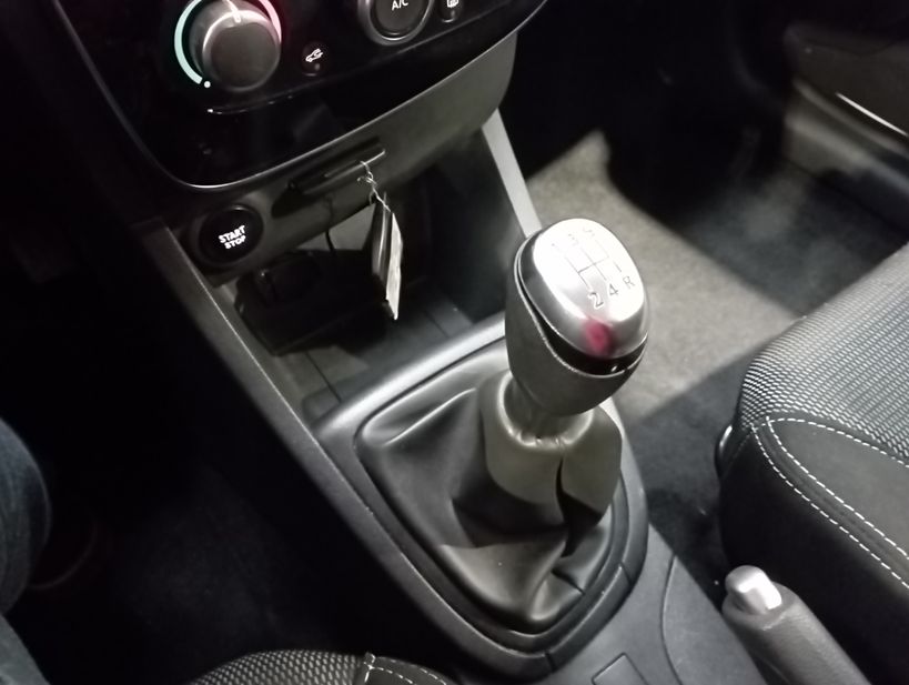 RENAULT CLIO IV SOCIETE 2017 - Photo n°19