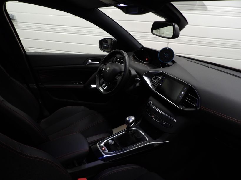 PEUGEOT 308 2019 - Photo n°7