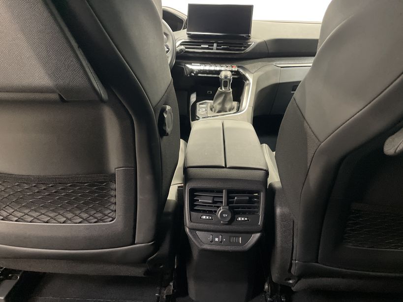 PEUGEOT 5008 2023 - Photo n°42