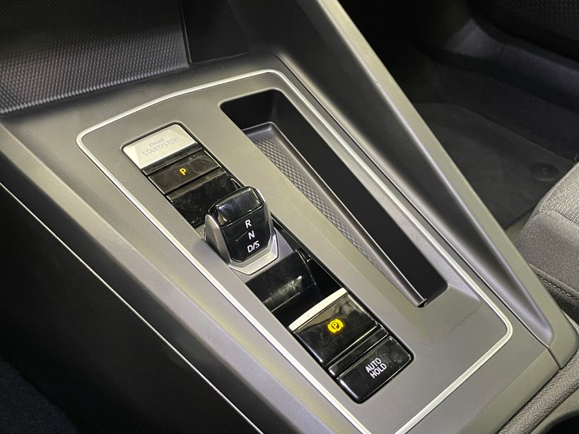 VOLKSWAGEN GOLF 2023 - Photo n°22