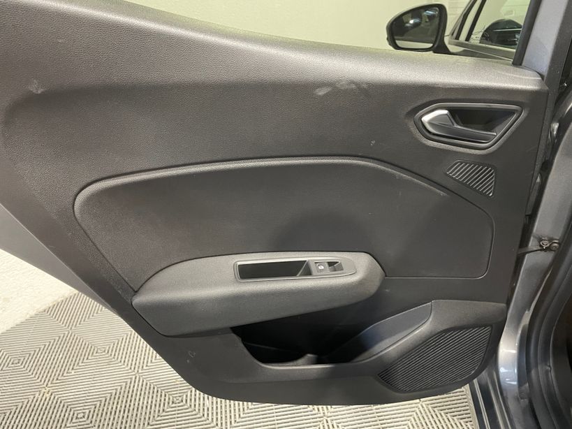 RENAULT CLIO V 2025 - Photo n°16