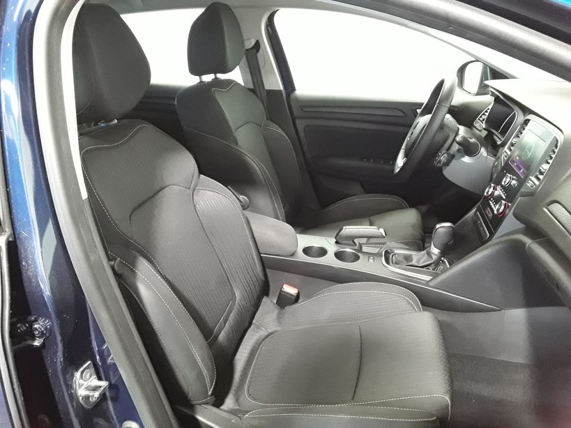 RENAULT MEGANE IV BERLINE BUSINESS 2020 - Photo n°10