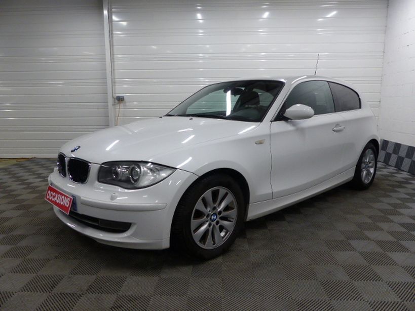 BMW SERIE 1 E81 2008 - Photo n°3