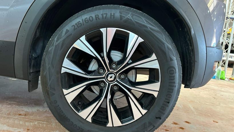 RENAULT CAPTUR 2023 - Photo n°9