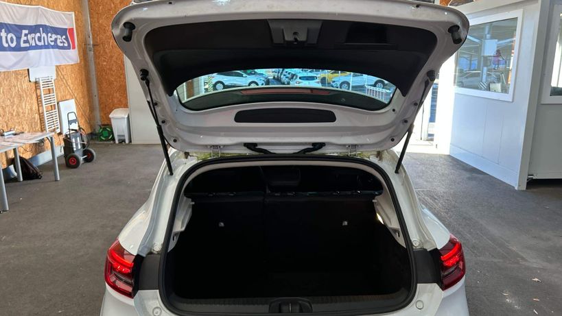 RENAULT CLIO V 2021 - Photo n°15