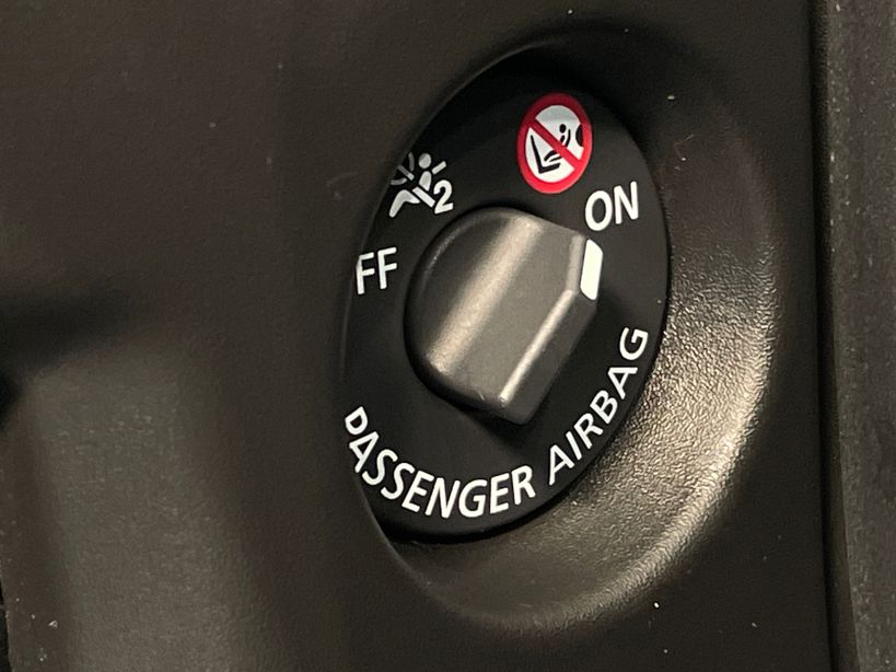 RENAULT MEGANE IV ESTATE 2022 - Photo n°42