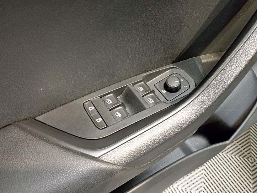 SKODA KAROQ 2022 - Photo n°37