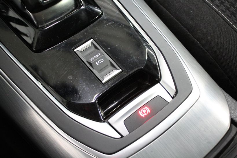 PEUGEOT 308 BUSINESS 2020 - Photo n°21