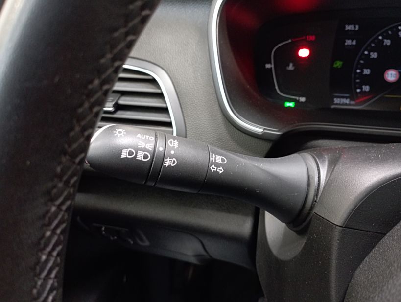 RENAULT MEGANE IV BERLINE 2021 - Photo n°30