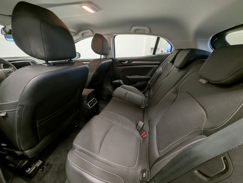 RENAULT MEGANE IV BERLINE 2022 - Photo n°20