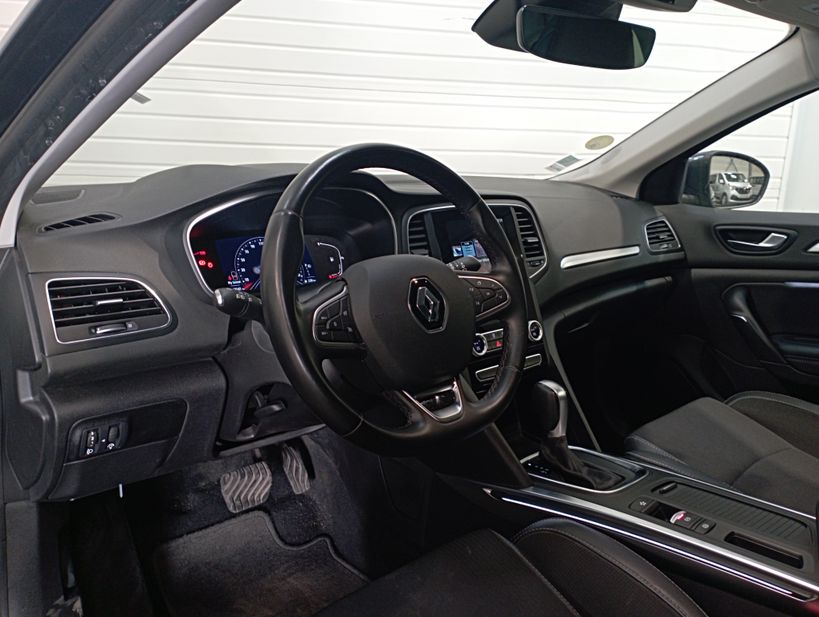 RENAULT MEGANE IV BERLINE 2021 - Photo n°12