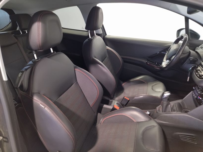 PEUGEOT 208 2016 - Photo n°9