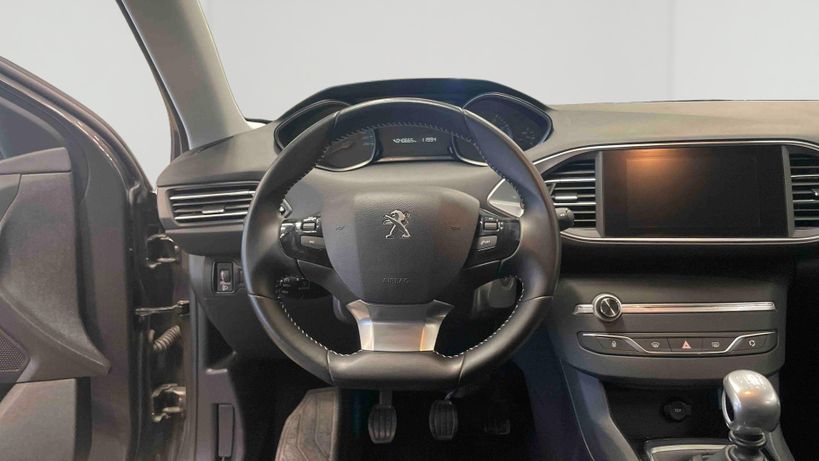 PEUGEOT 308 2018 - Photo n°7