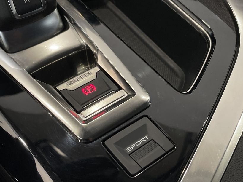 PEUGEOT 3008 BUSINESS 2020 - Photo n°21