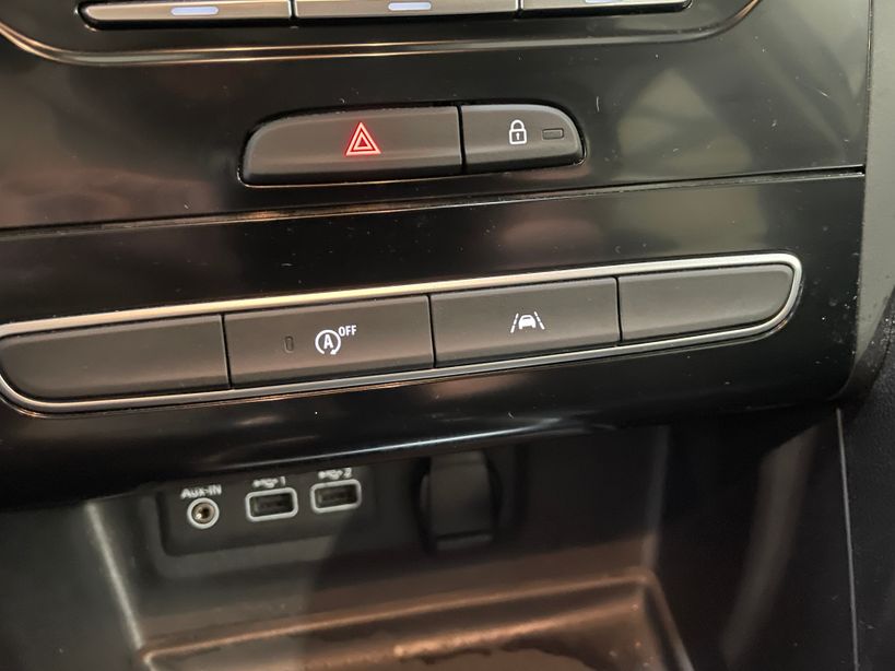 RENAULT MEGANE IV ESTATE 2022 - Photo n°24