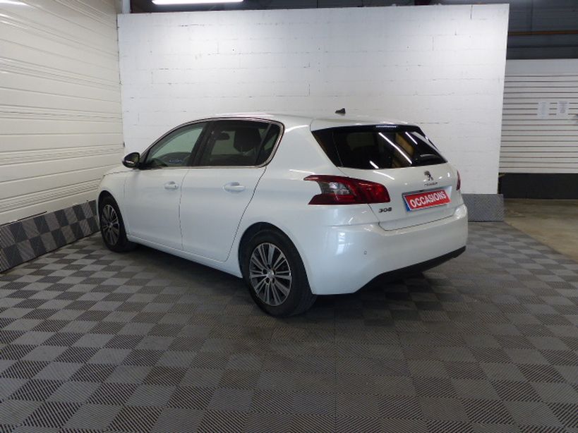 PEUGEOT 308 2020 - Photo n°5