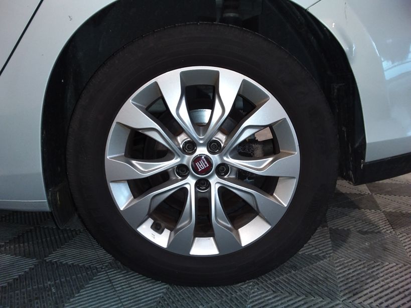 FIAT TIPO 5 PORTES 2018 - Photo n°12